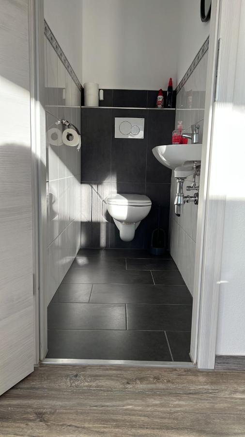 Wohnung Ingrid Stylisch Und Zentral In Vs Mit Parkplatz Villingen-Schwenningen Exterior photo