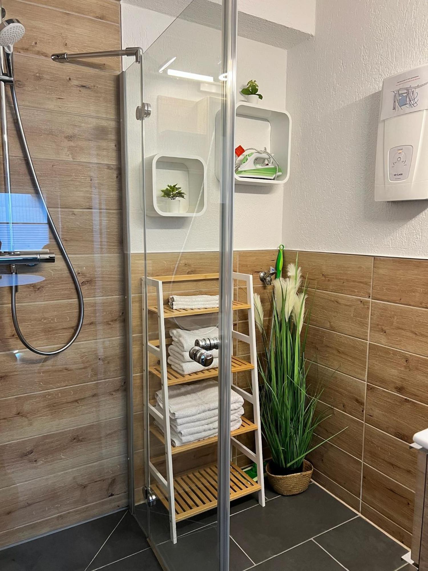 Wohnung Ingrid Stylisch Und Zentral In Vs Mit Parkplatz Villingen-Schwenningen Exterior photo